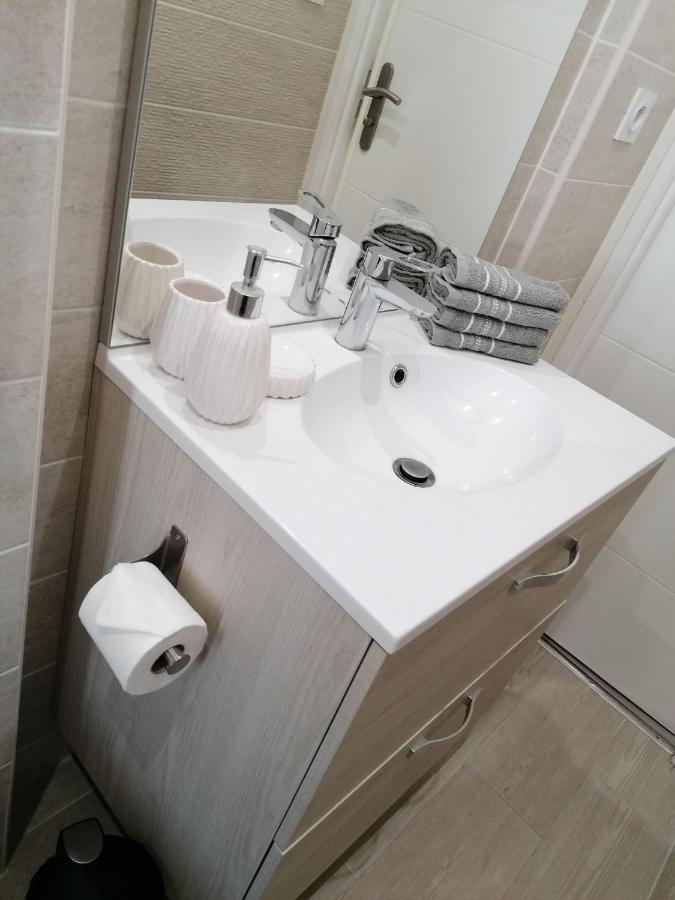 Hotel Entre Les 2 Roches Prisse Экстерьер фото